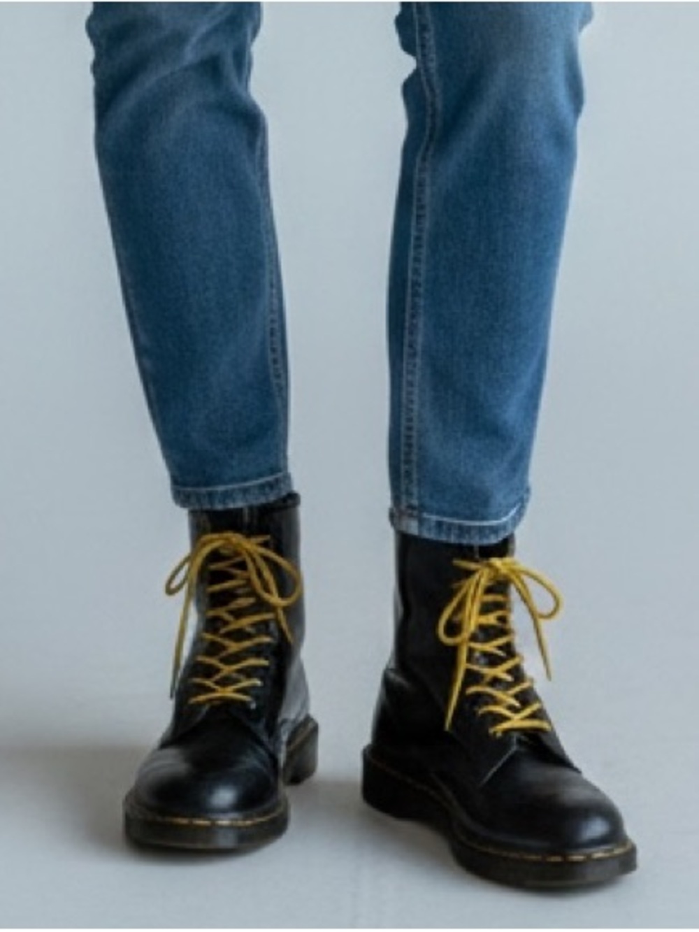 Dr. Martens 1460 Black Leather 8 Eye Lace Up Combat Boots Size 8